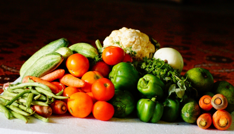 restaurant-ST ANTONIN DU VAR-min_table-nature-farm-leaf-ripe-dish-1024857-pxhere.com